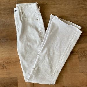American Eagle white flares